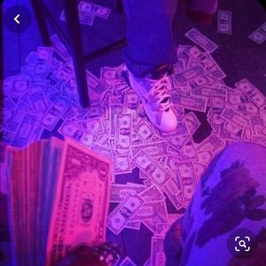 Meet your Posher, Desiree